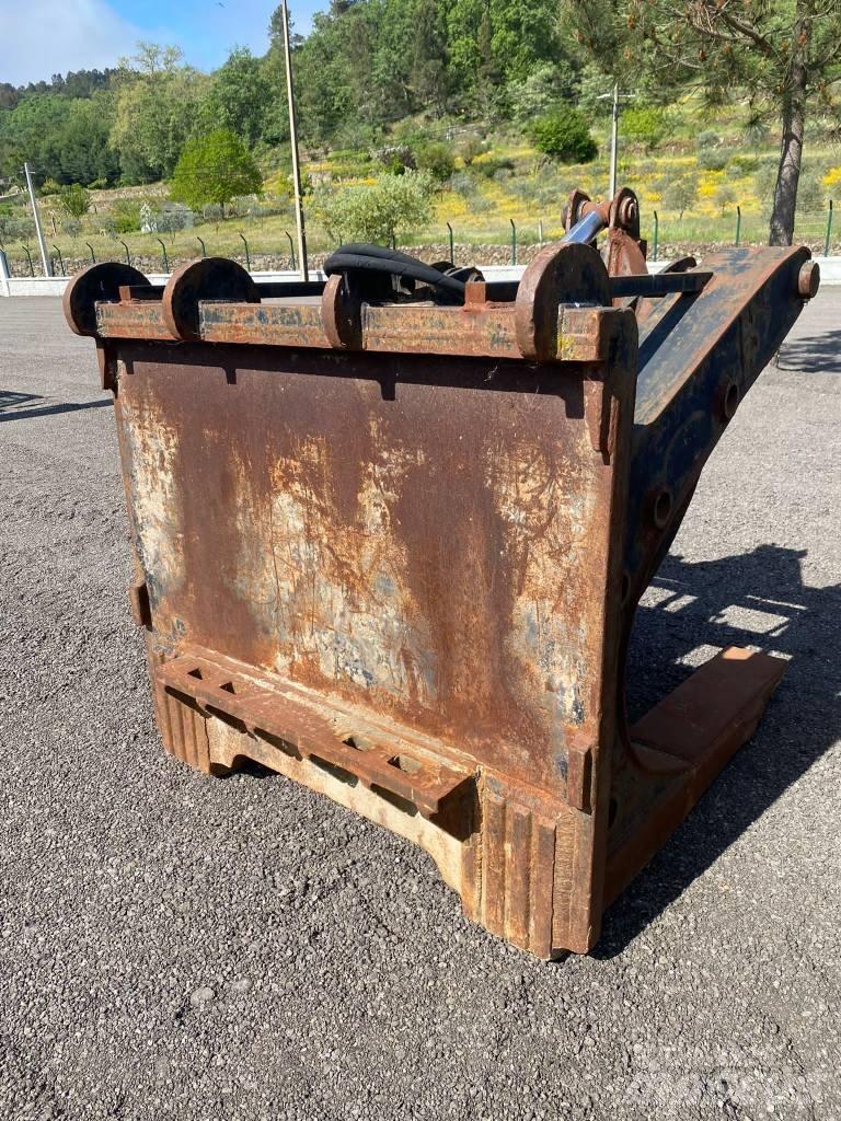 Volvo L 150 Garfos