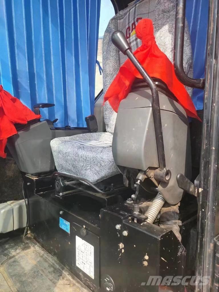 CAT 307E2 Escavadoras Midi 7t - 12t