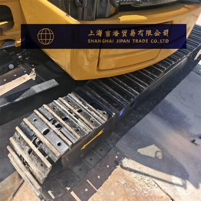 CAT 303.5 E Miniescavadeiras