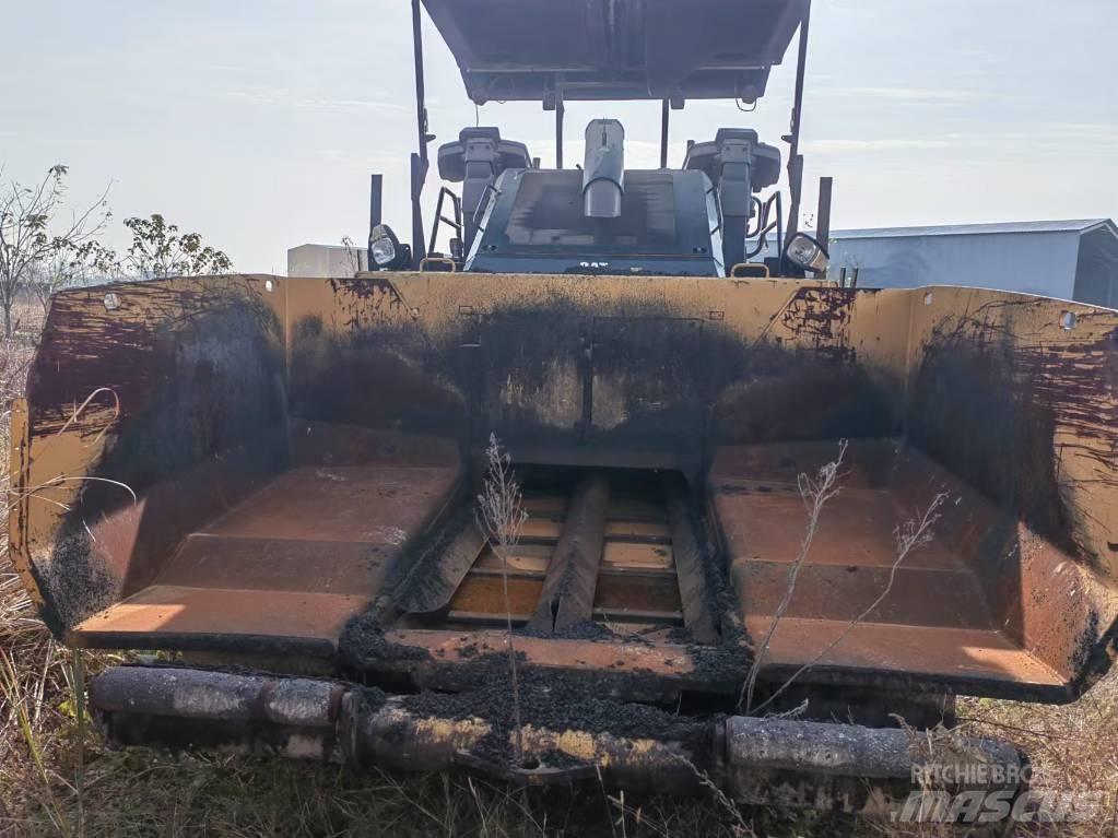 CAT AP655F Espalhadoras de asfalto
