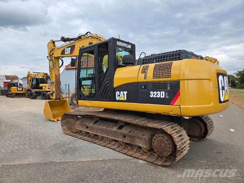 CAT 323DL Escavadeiras de esteiras
