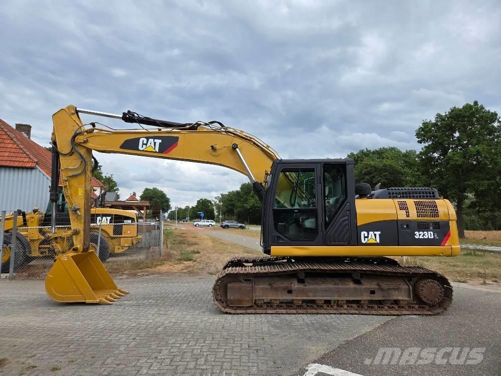 CAT 323DL Escavadeiras de esteiras