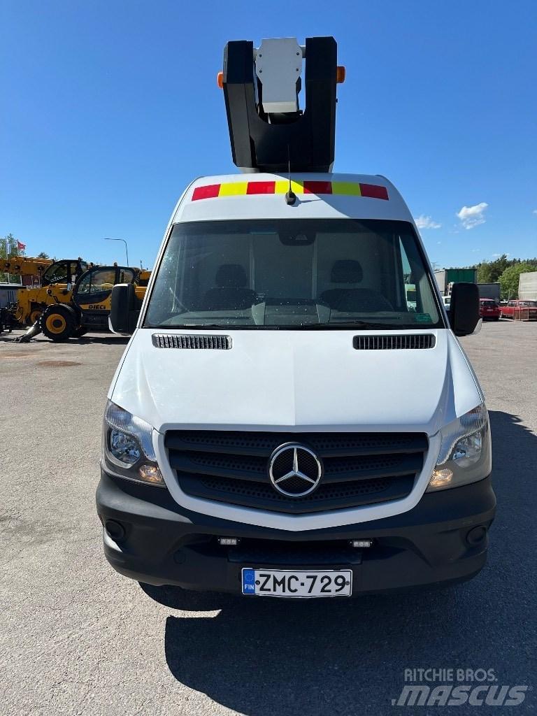 VERSALIFT VDT-170-F Plataformas aéreas montadas em camião