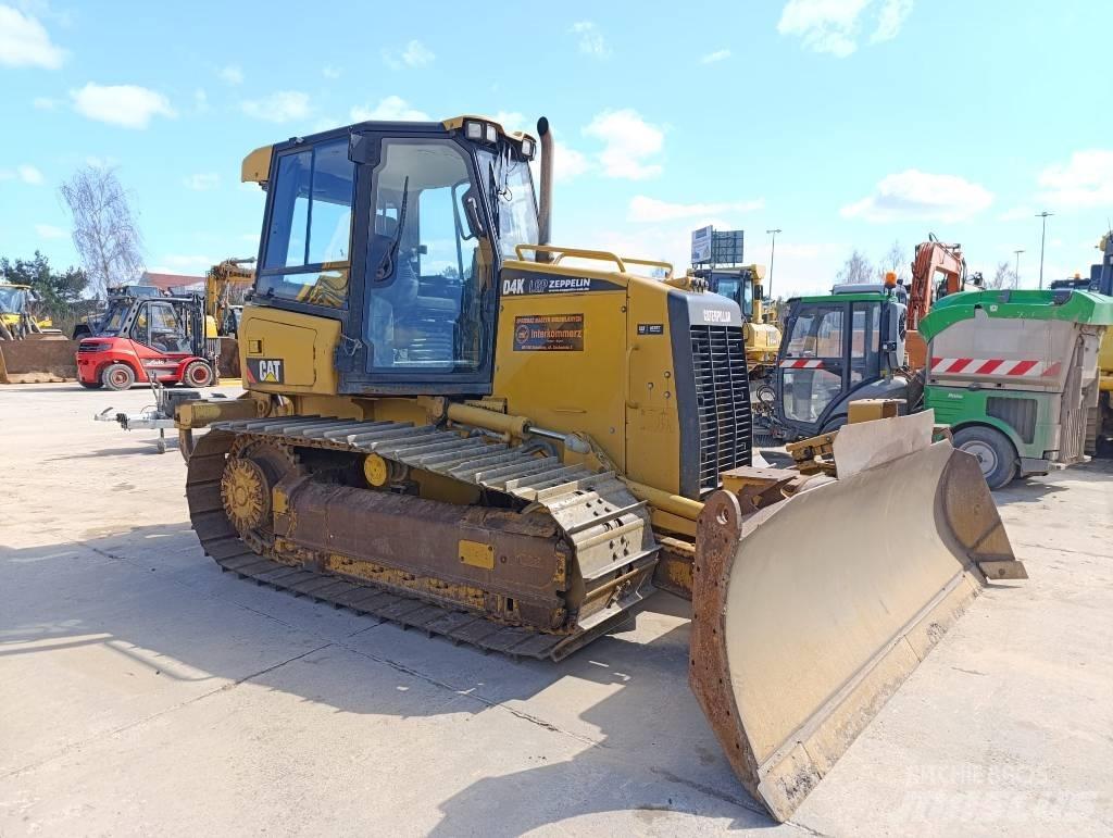 CAT D 4 K Dozers - Tratores rastos