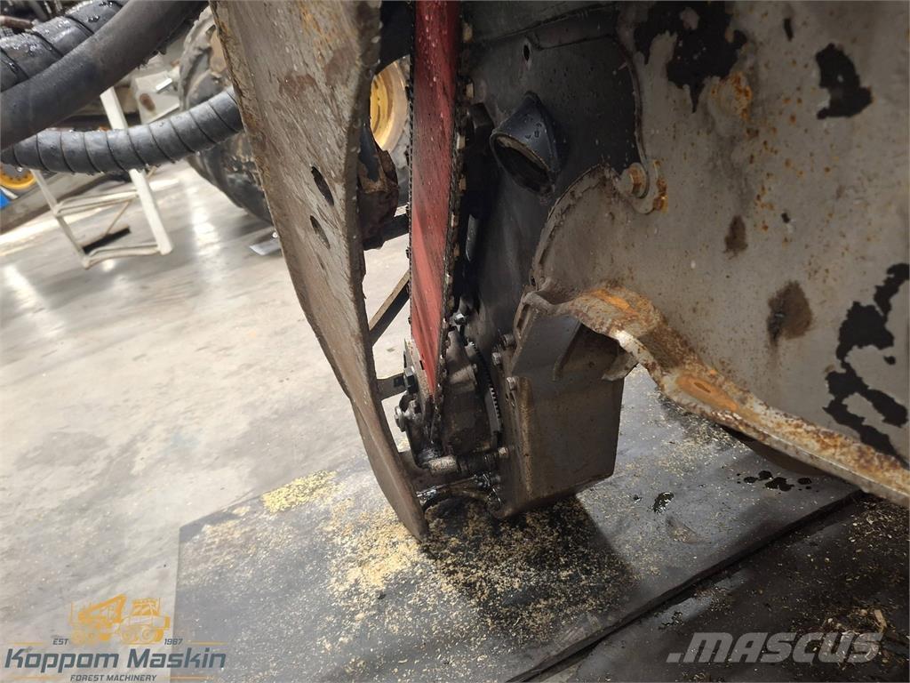 Komatsu C124 Cabeças de ceifeiras