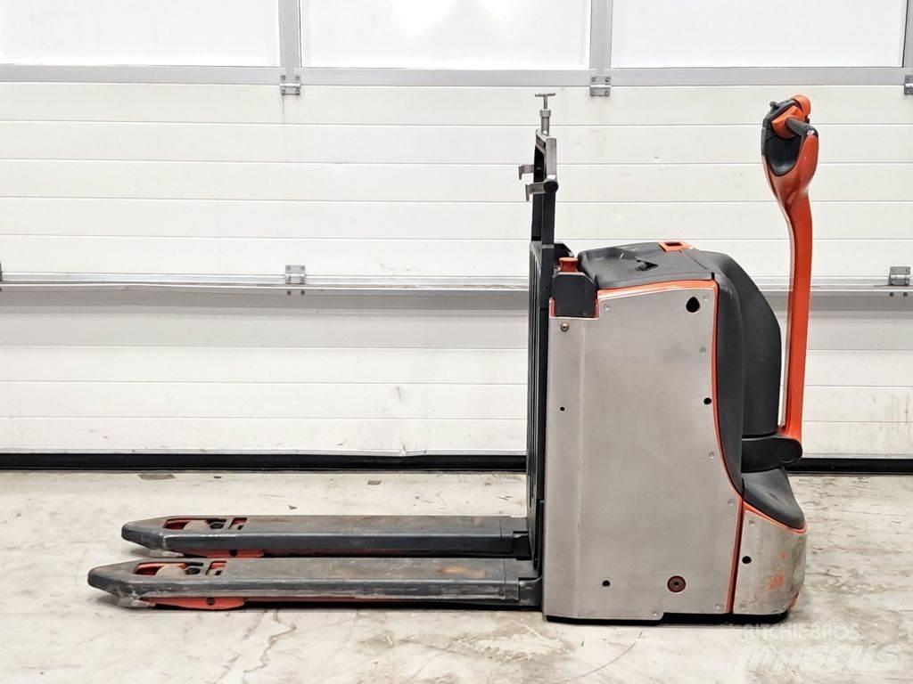 Linde T16L Porta palettes