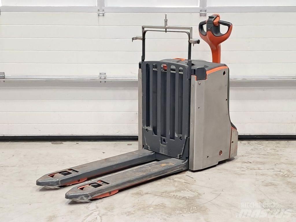 Linde T16L Porta palettes