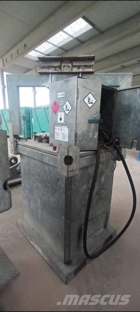 Bauer DT 1000 Tanques de combustível e aditivos