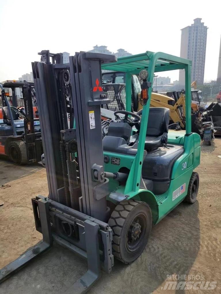 Mitsubishi FD30 Empilhadores Diesel