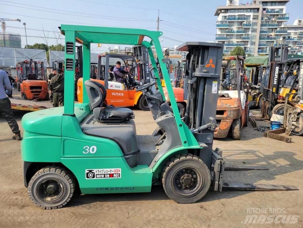 Mitsubishi FD30 Empilhadores Diesel