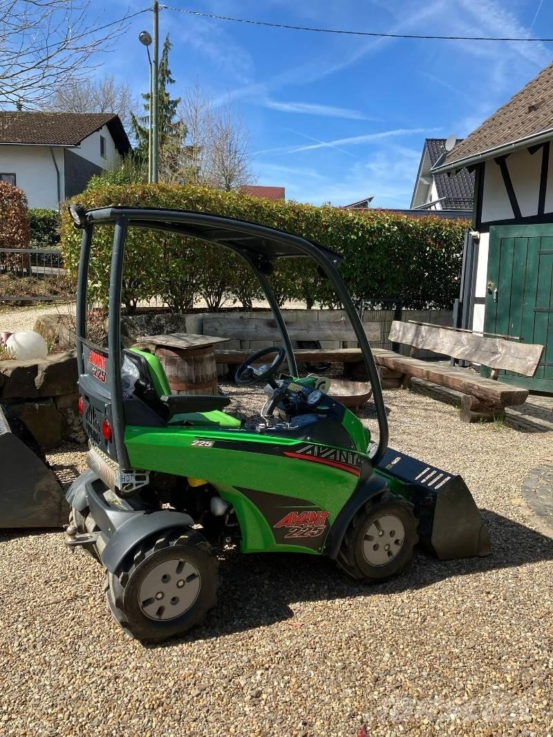 Avant 225 Mini carregadoras