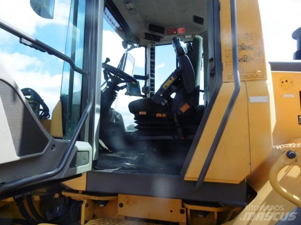 Volvo L 120 F Carregadeiras de rodas