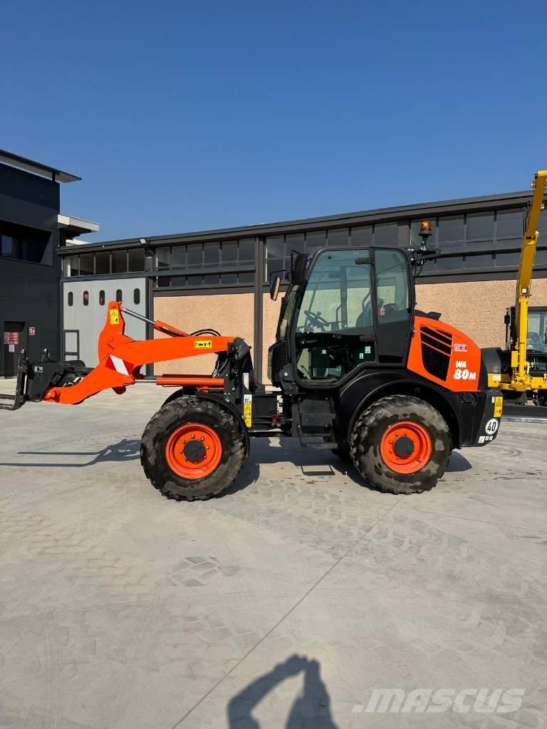 Komatsu WA 80 M-8 Carregadeiras de rodas