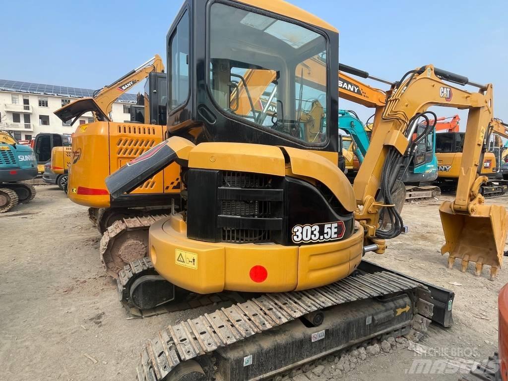 CAT 303.5 Miniescavadeiras
