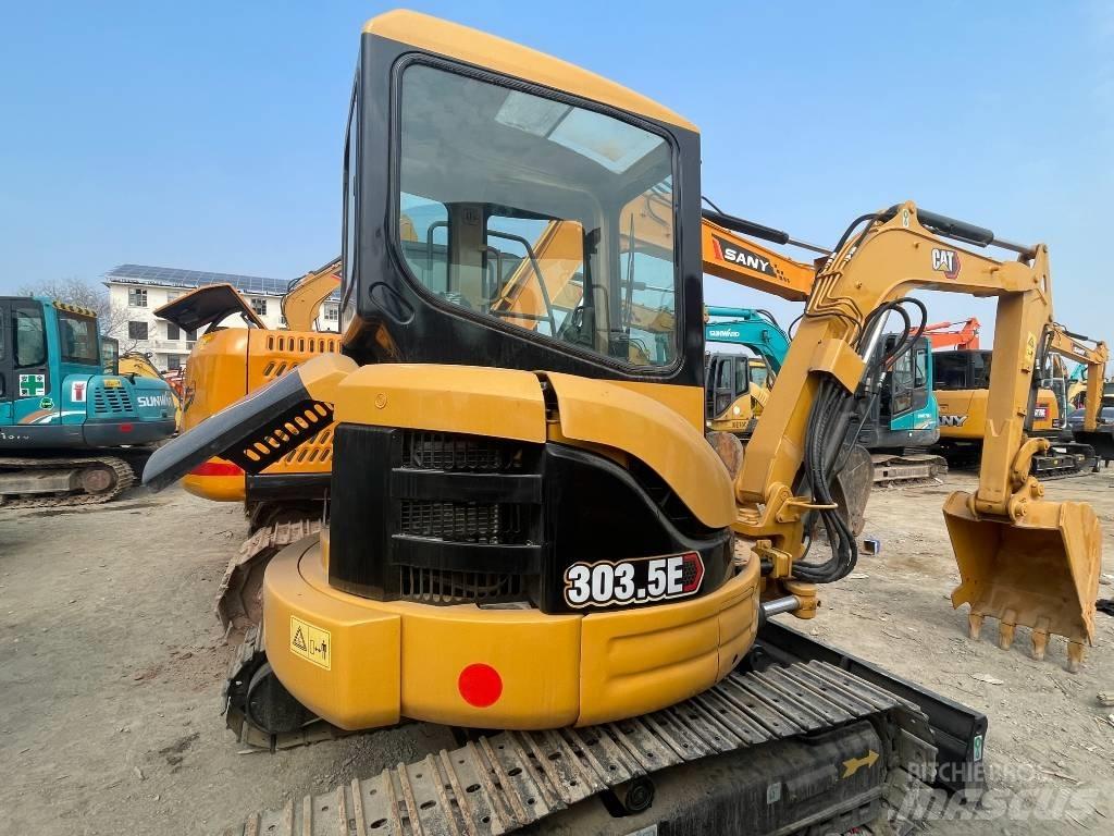 CAT 303.5 Miniescavadeiras