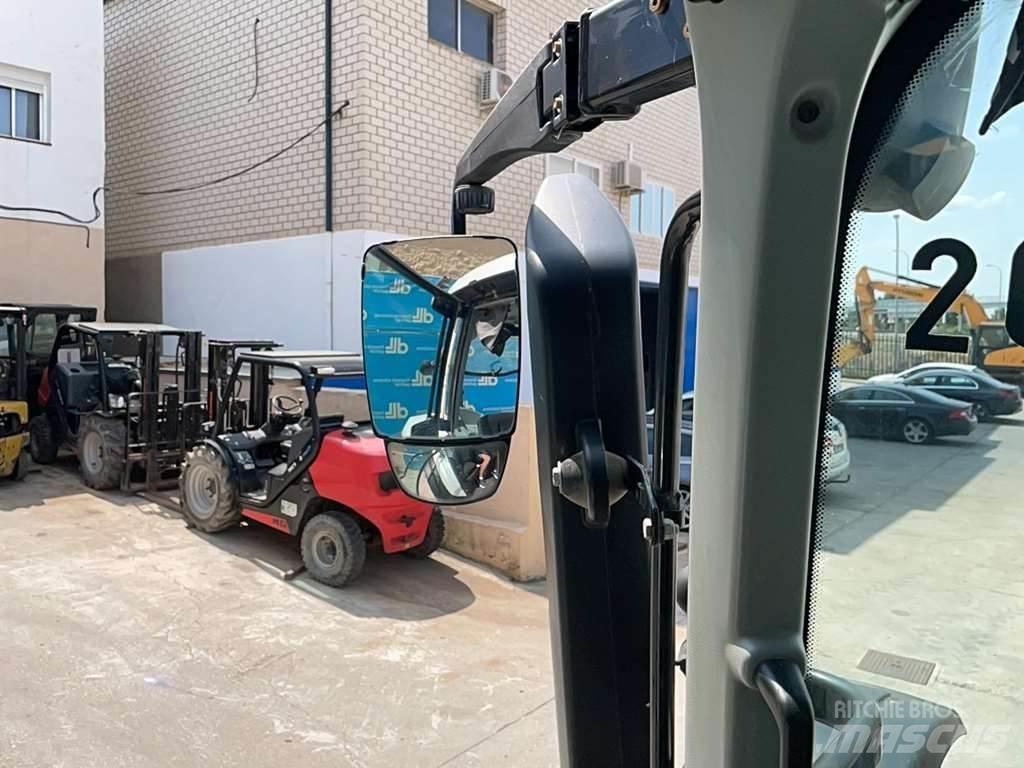 Valtra T174E Tratores Agrícolas usados