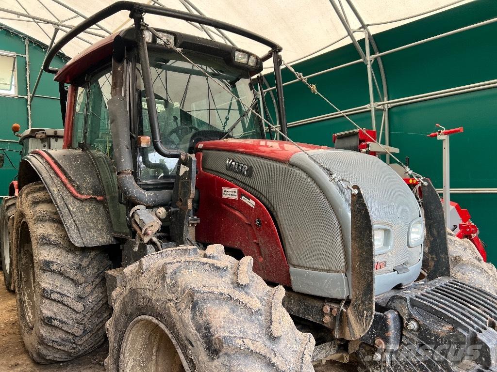 Valtra N 121 Tractores florestais