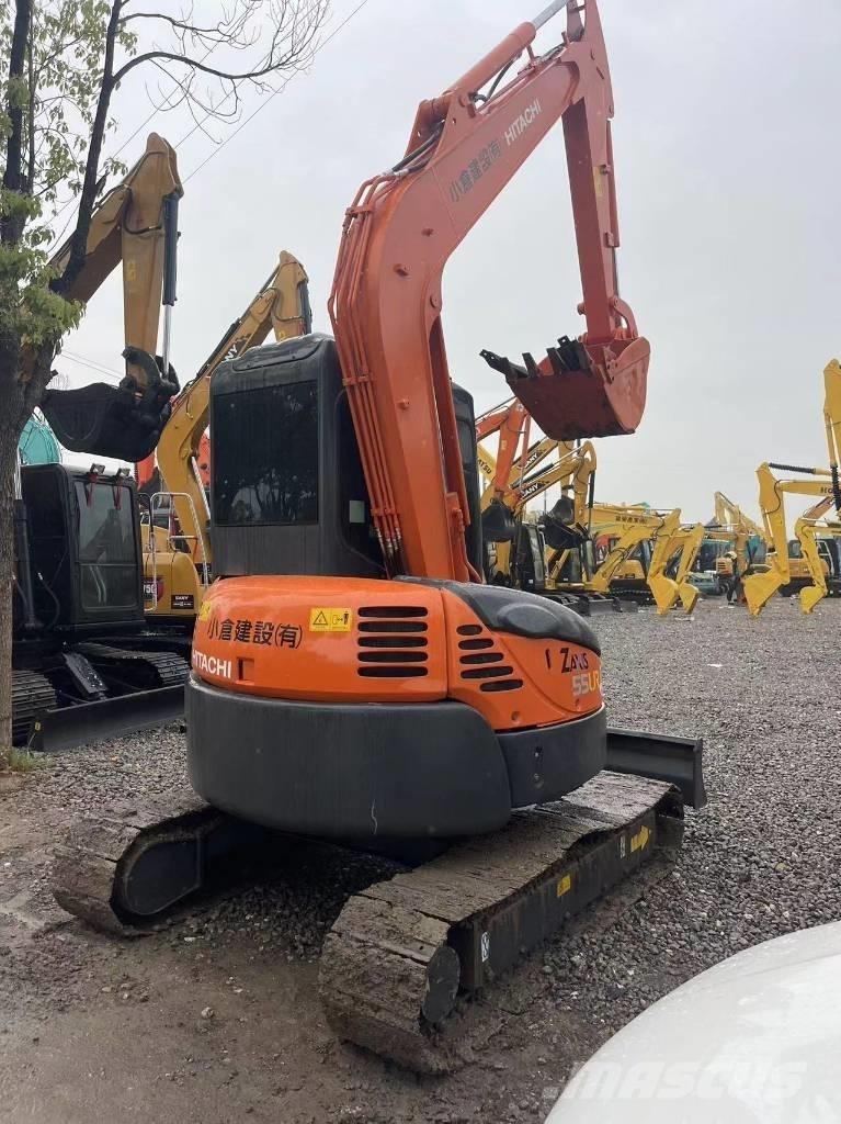 Hitachi 55 Miniescavadeiras