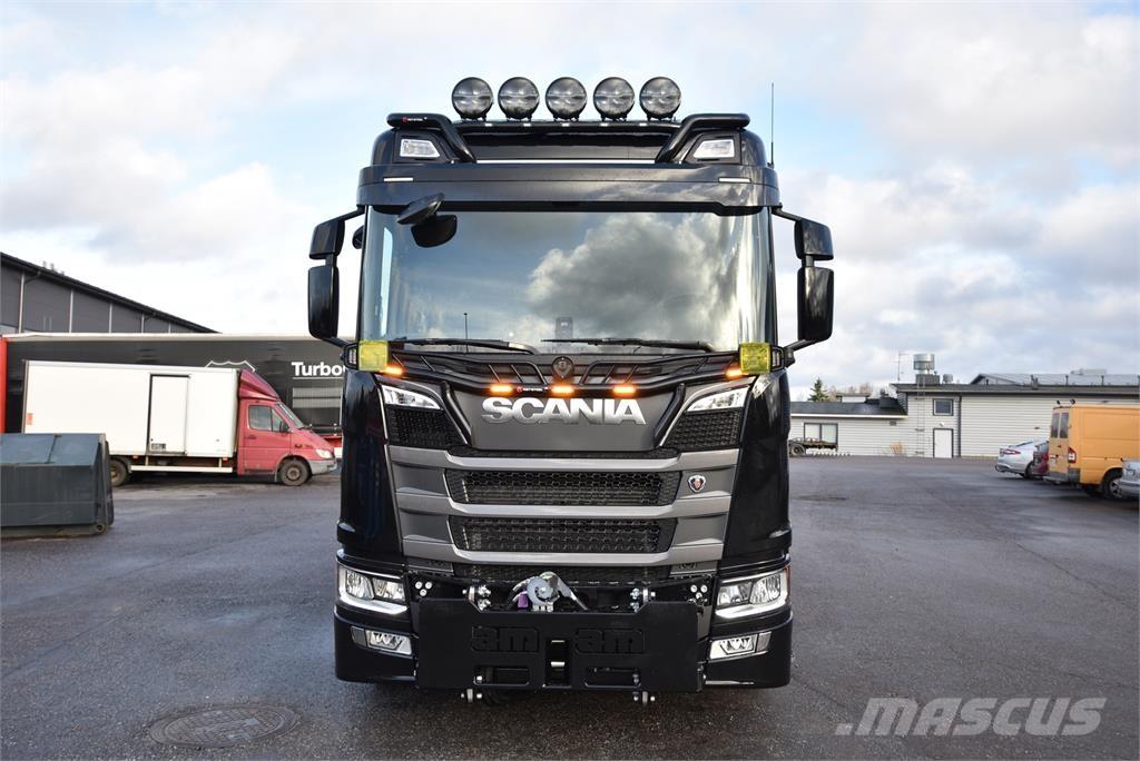 Scania R590 8X4 Camiões Ampliroll