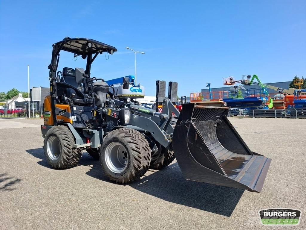 GiANT G1500 X-TRA Mini carregadoras