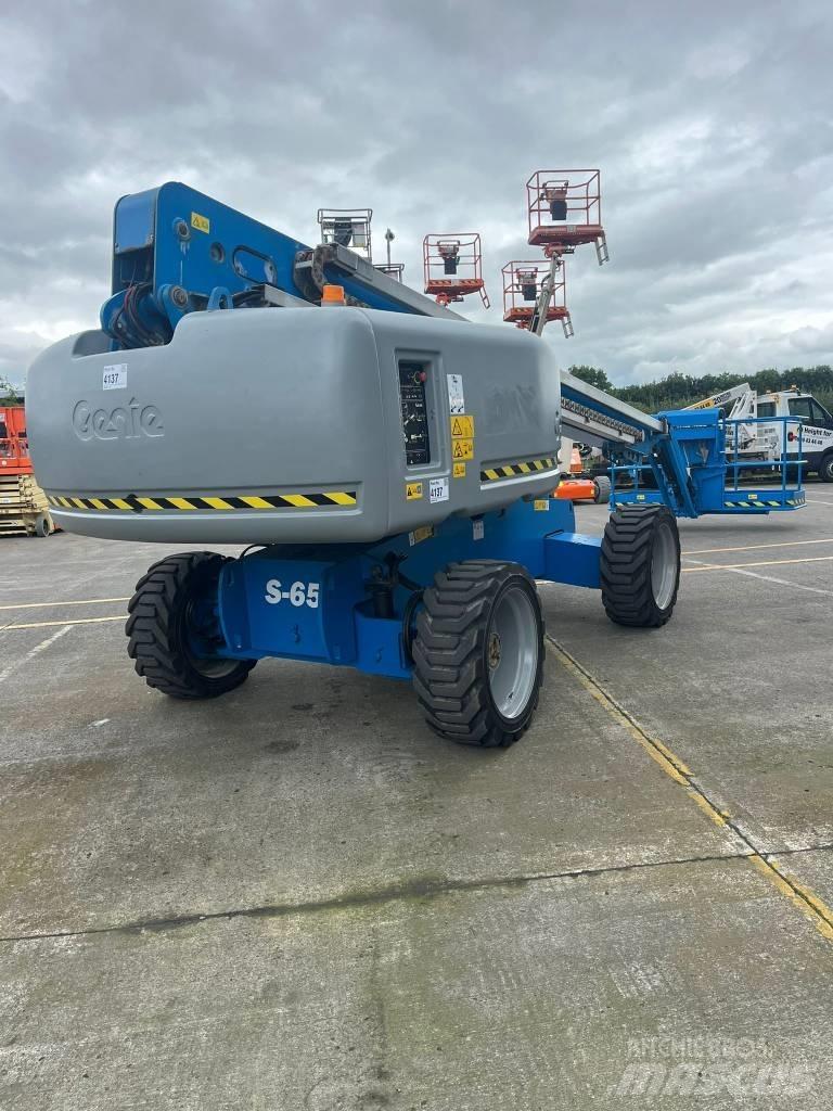 Genie S 65 Elevadores braços Telescópicos