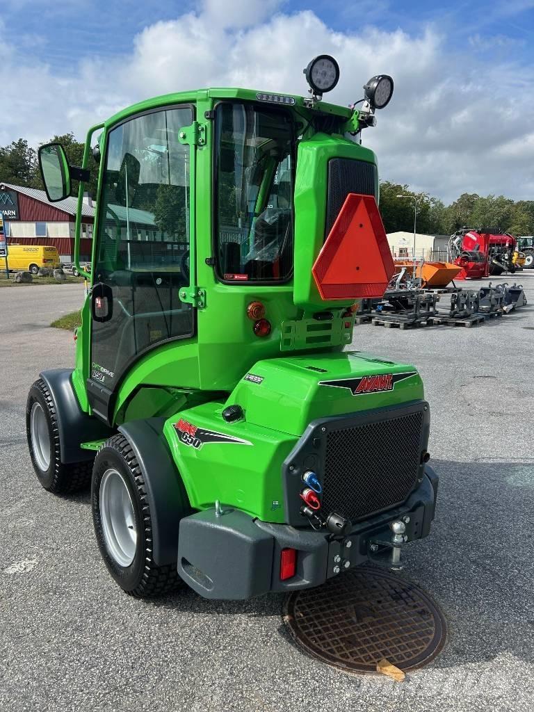 Avant 650 i Minicarregadeiras