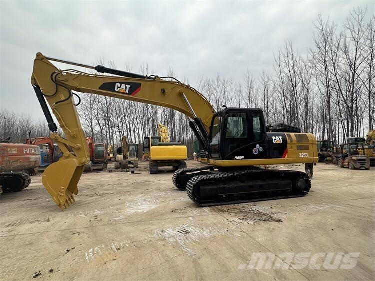 CAT 325D2 Escavadeiras de esteiras