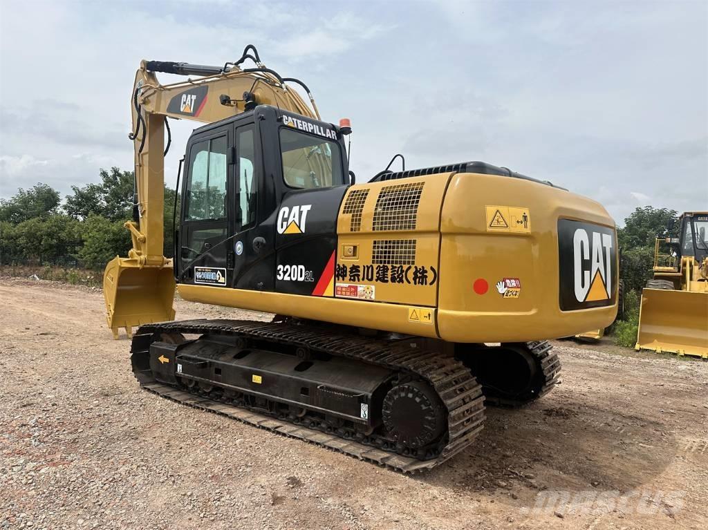 CAT 320 D2L Escavadeiras de esteiras