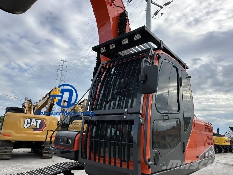 Doosan DX 225 LCA Escavadeiras de esteiras