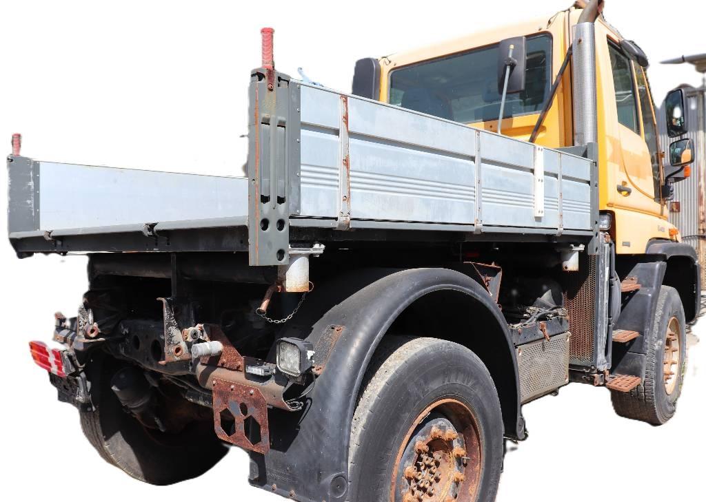 Unimog U400 Camiões estrado/caixa aberta