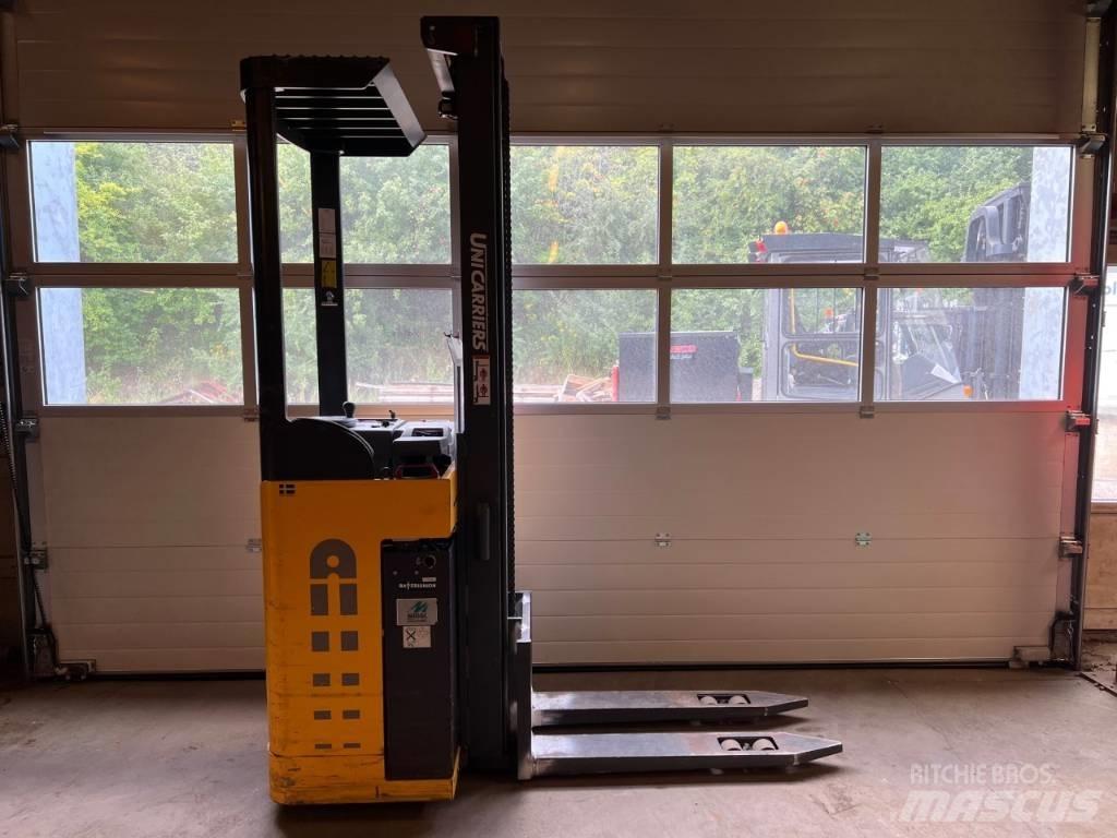 Atlet A/160STJN420 Self propelled stackers