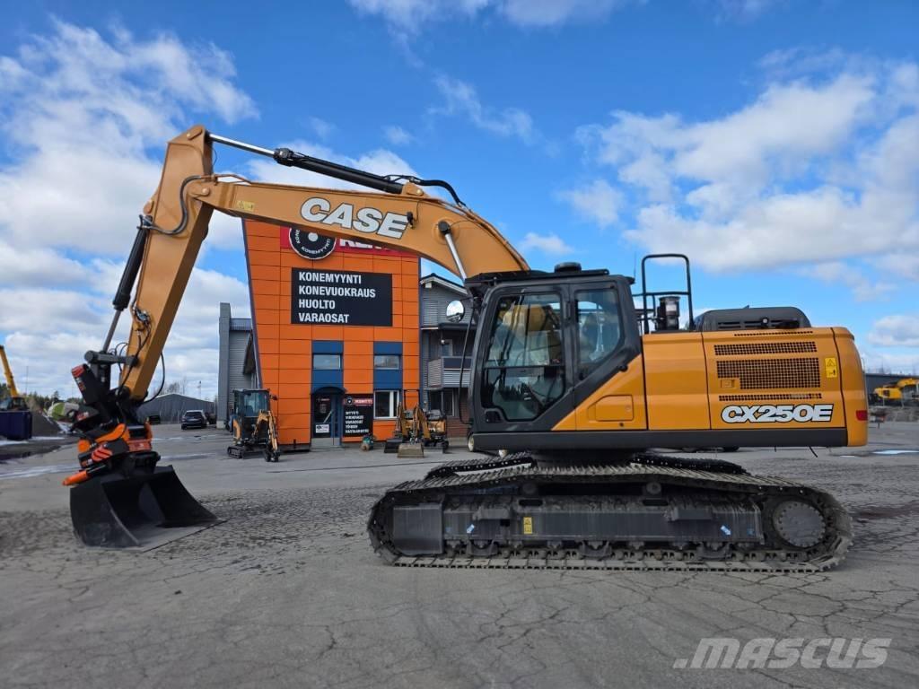 CASE CX 250 E LC Escavadeiras de esteiras