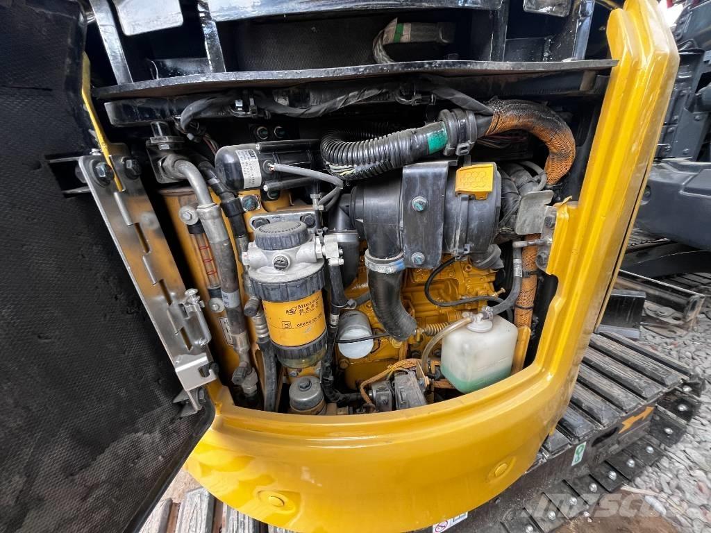 CAT 302 Escavadeiras de esteiras