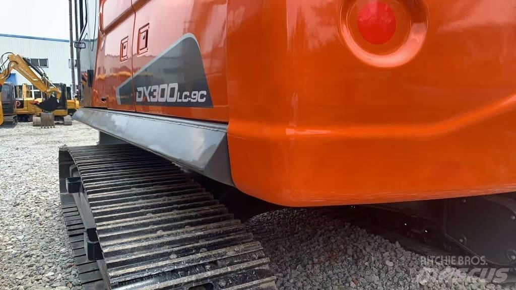 Doosan DX 300 Escavadeiras de esteiras