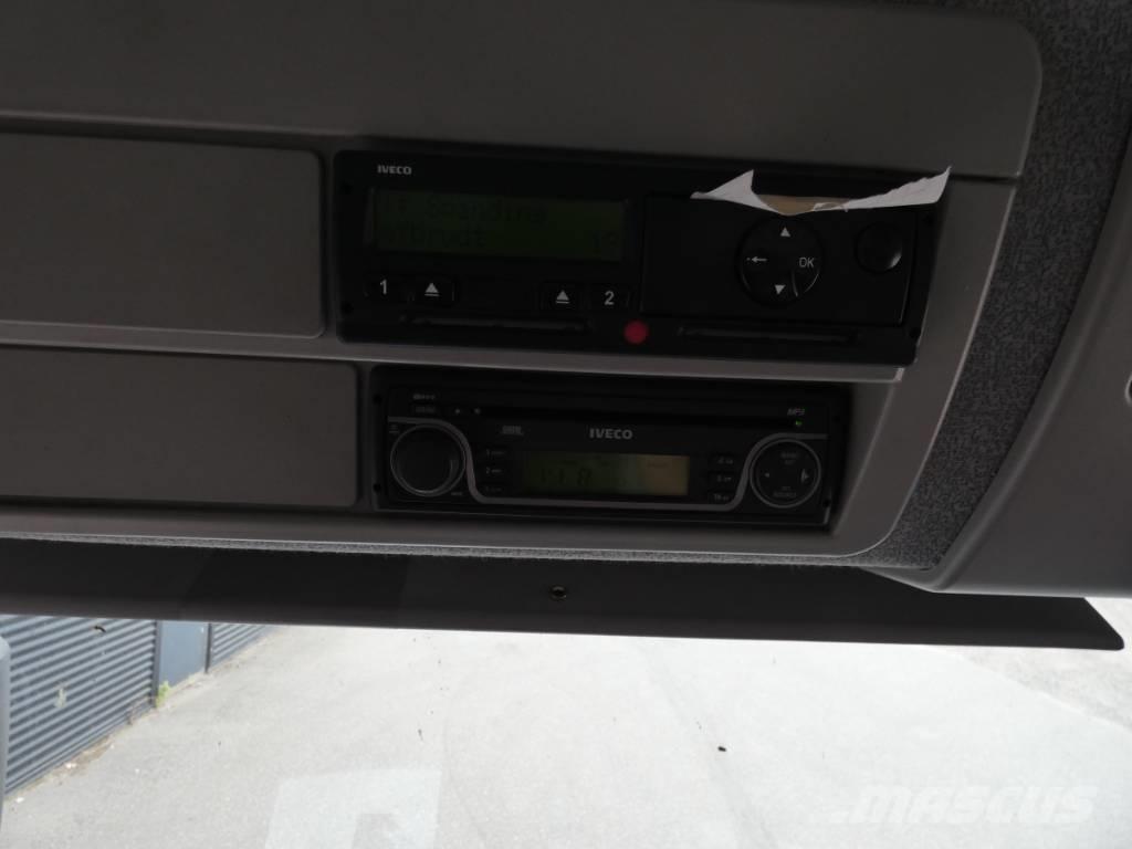 Iveco 90E 22 Caminhões de caixa fechada