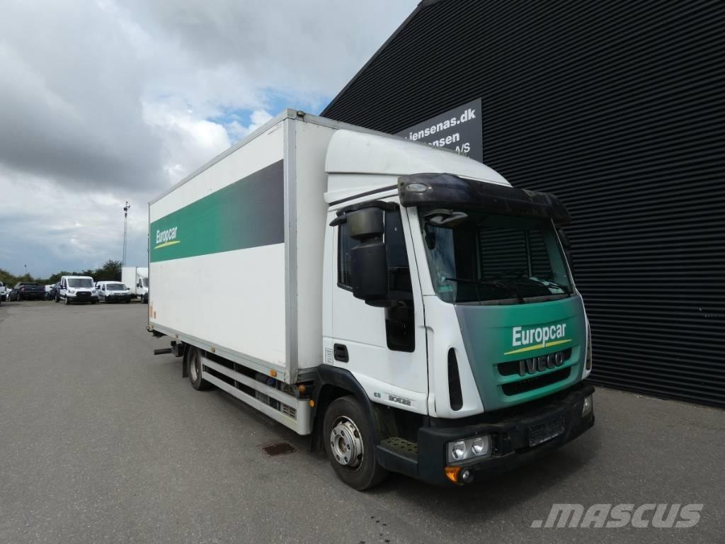 Iveco 90E 22 Caminhões de caixa fechada
