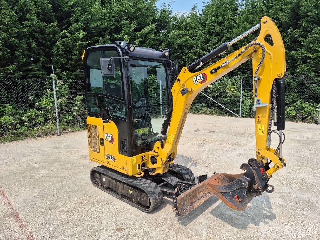 CAT 301.8 Miniescavadeiras