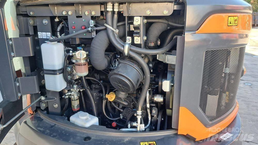 Develon DX 35 Z-7 Miniescavadeiras