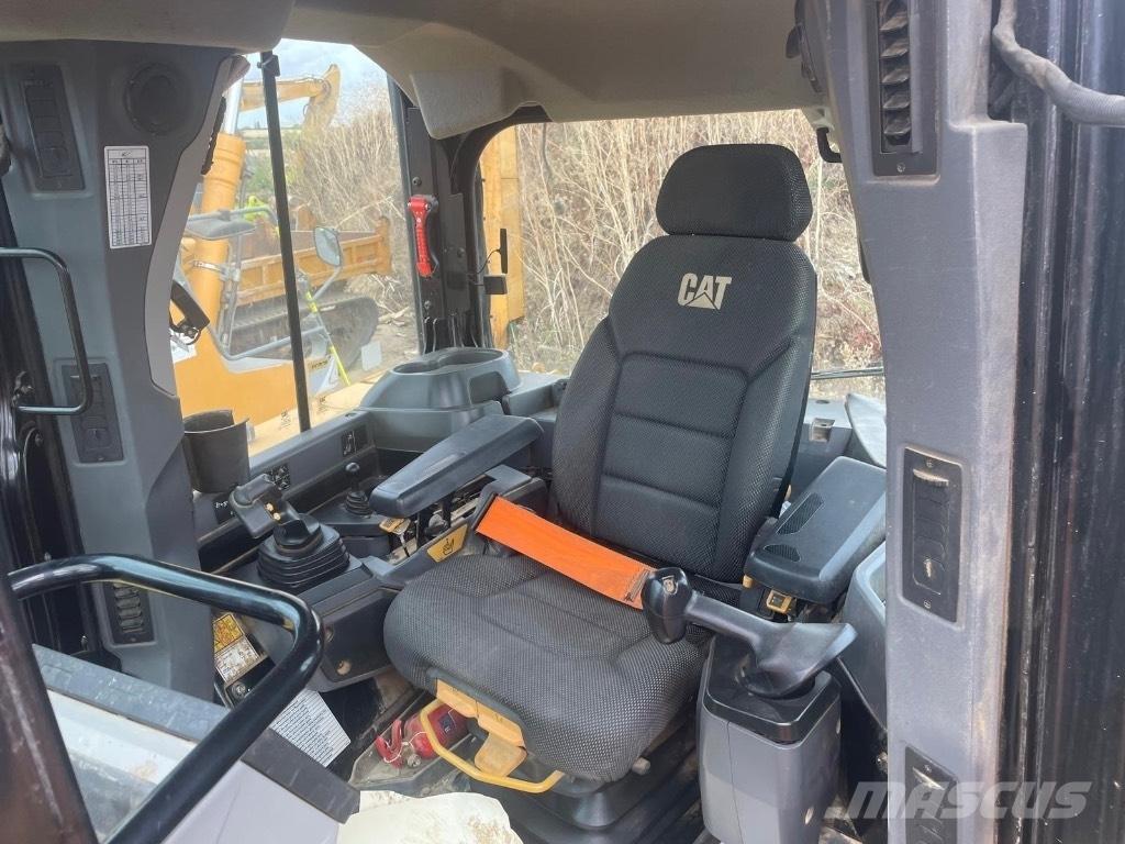 CAT D 6 LGP Dozers - Tratores rastos