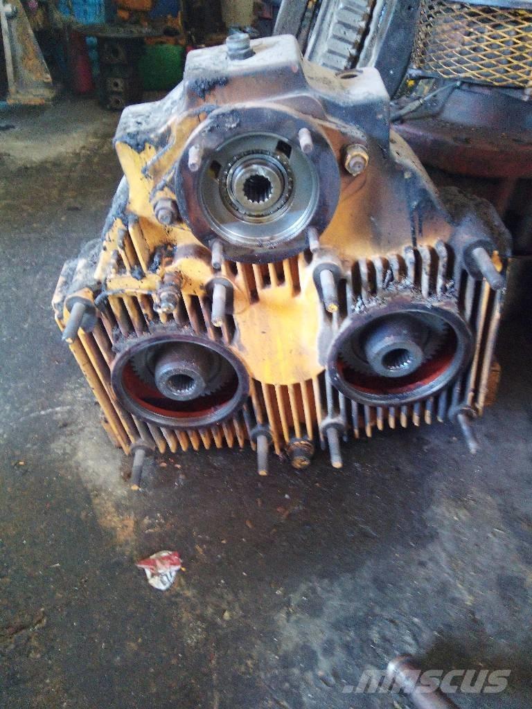 Liebherr R 954 B HD Transmissăo