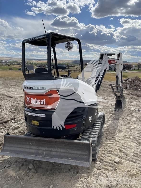Bobcat E321 Outros Reboques