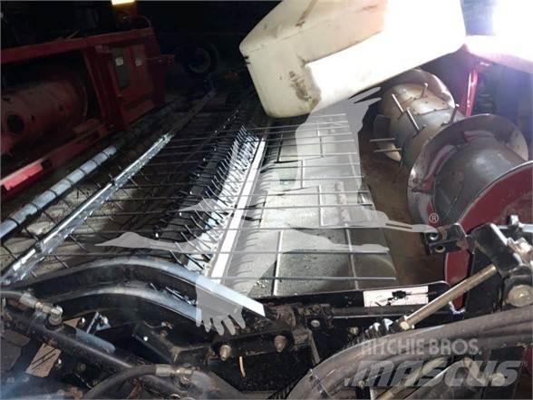 Case IH 2015 Ceifeiras debulhadoras compactas
