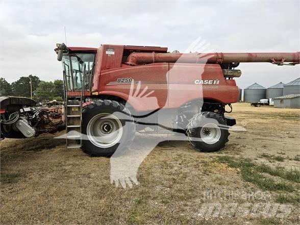 Case IH 8250 Ceifeiras debulhadoras
