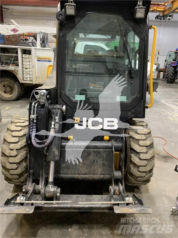 JCB 215 Minicarregadeiras
