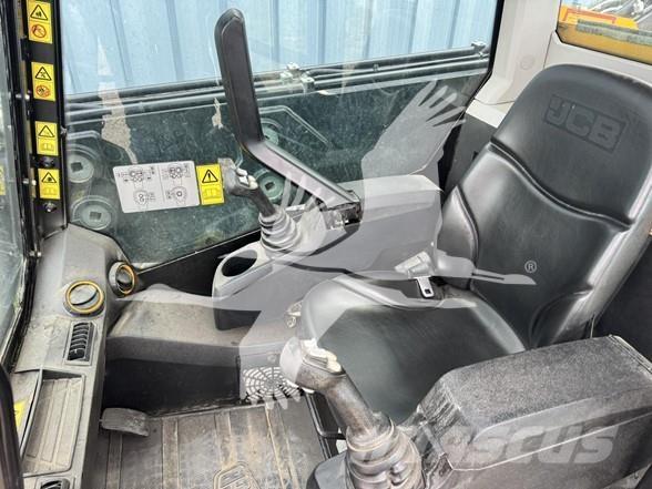 JCB 3TS-8T Minicarregadeiras