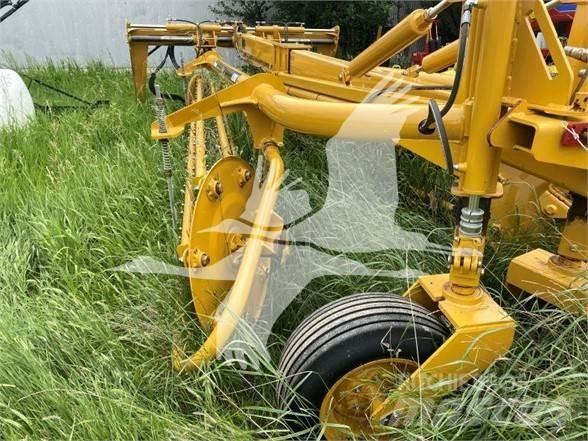 Vermeer R2800 Ancinho virador