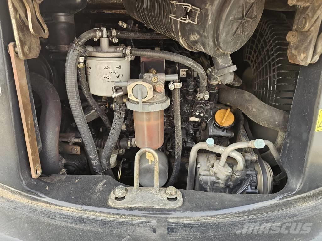 Hitachi ZX 35 U-2 Miniescavadeiras