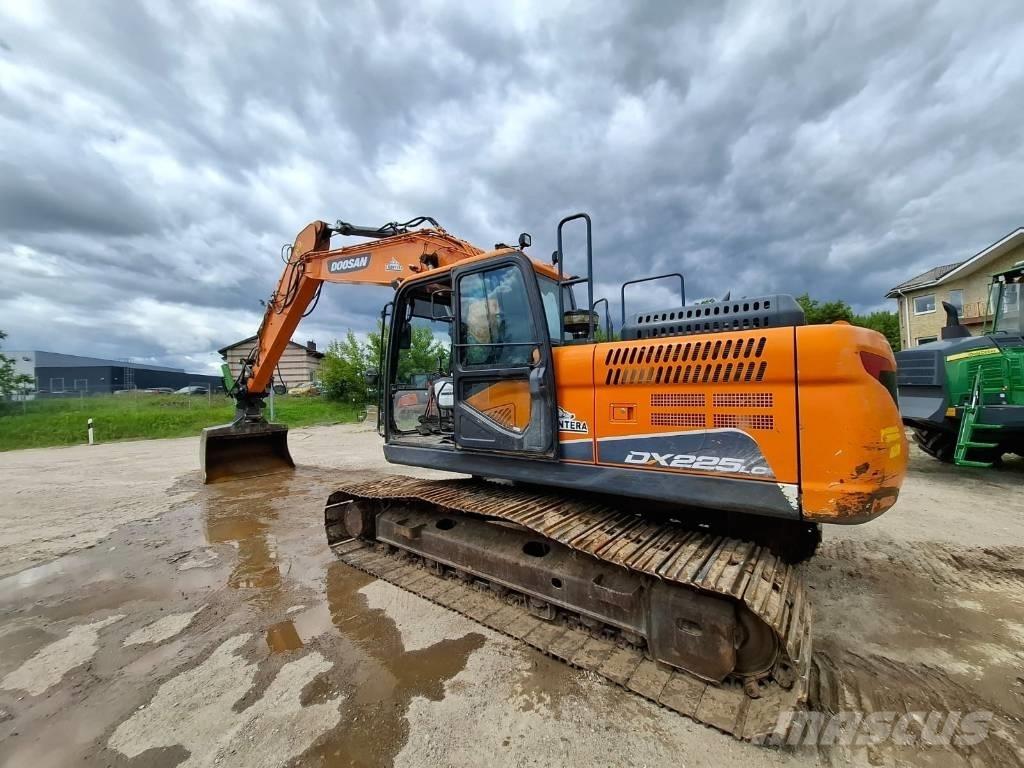 Doosan DX 225 LC-5 Escavadeiras de esteiras