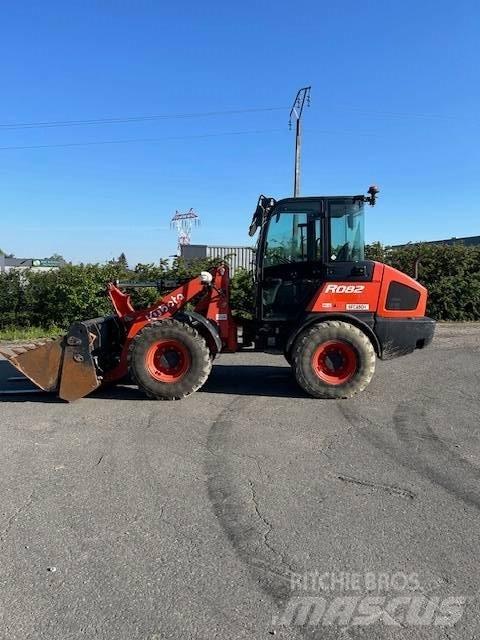 Kubota R 082 Carregadeiras de rodas