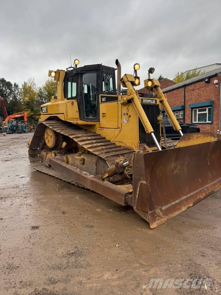 CAT D 6 T LGP Dozers - Tratores rastos
